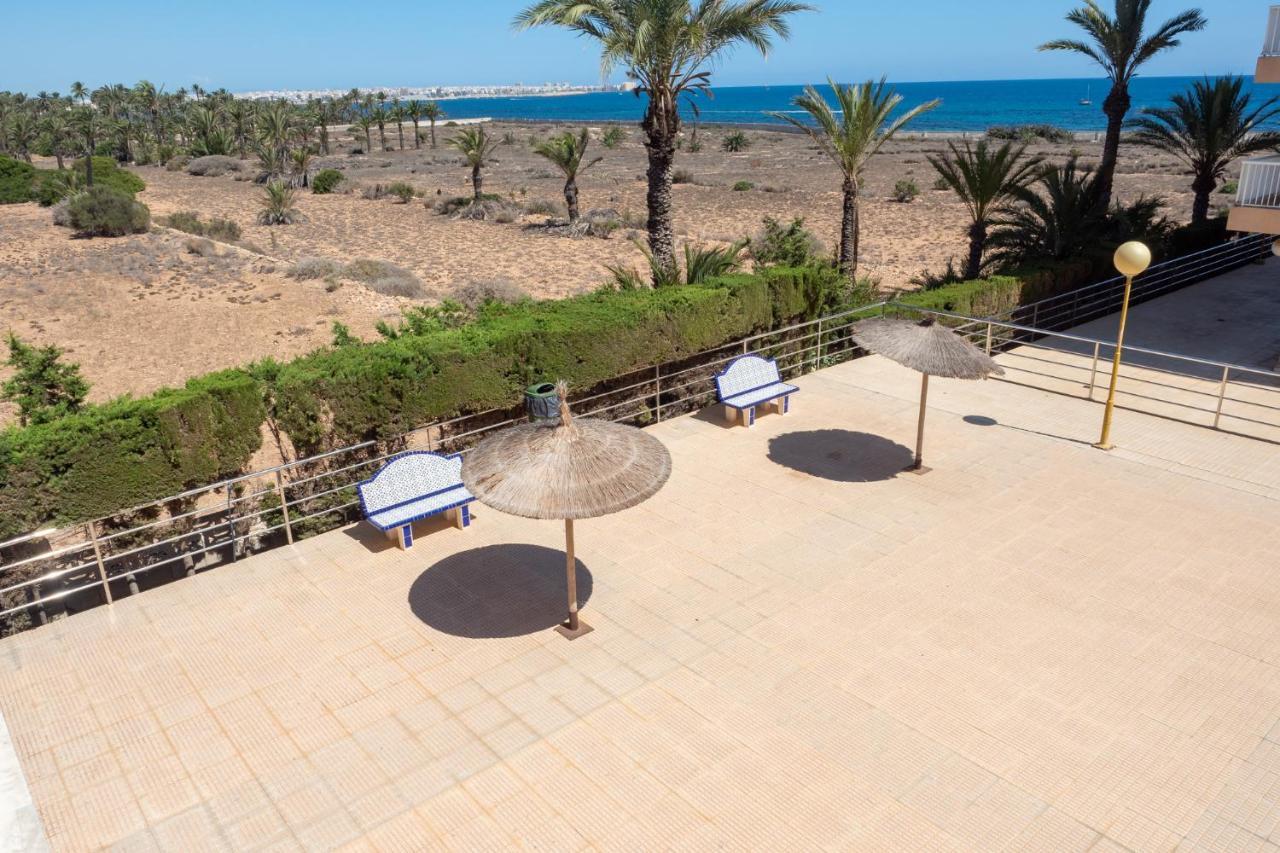 Torrevieja Junto Cala Ferris Apartment Exterior photo